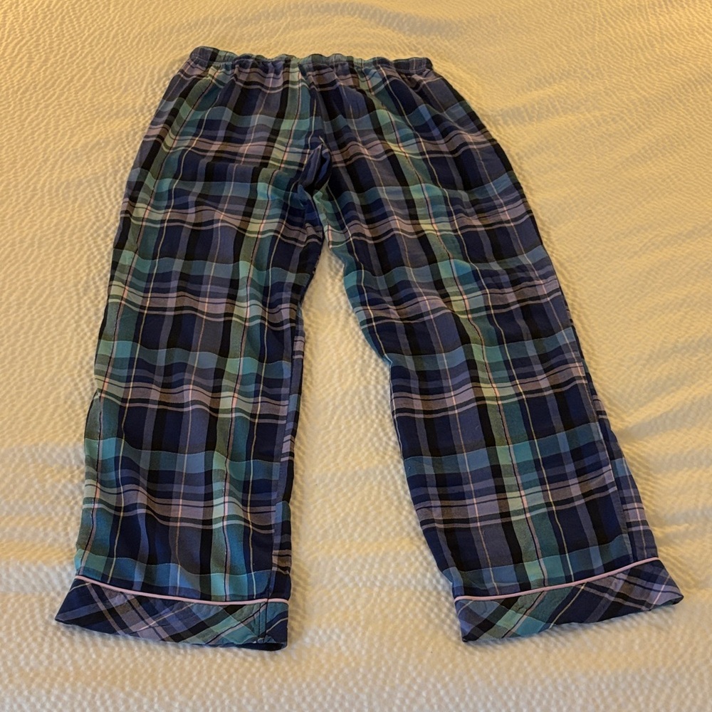 Victoria's Secret Flannel Pajama Set XS - Picture 5 of 11